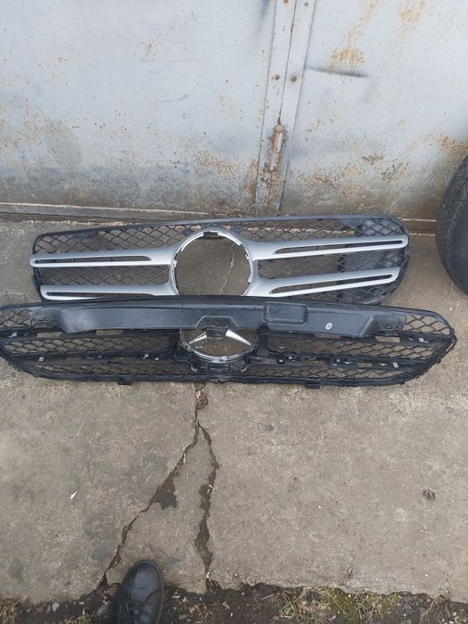 Мерседес решітка