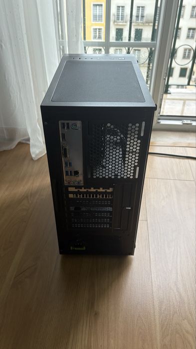 OPORTUNIDADE - Desktop Gaming em excelente estado