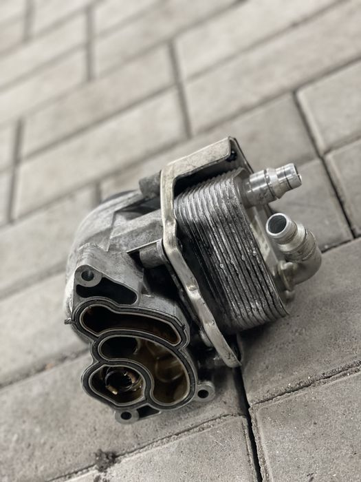 Корпус масляного фільтра BMW e46 n42 n46 маслостакан теплообменник