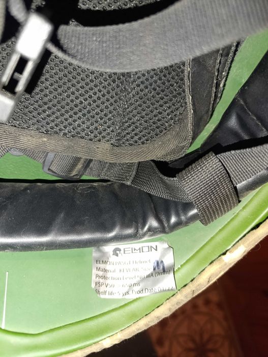 Продам дві каски