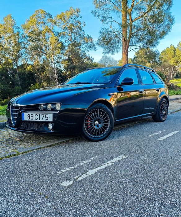 Alfa Romeo 159 Sportswagon 2.4 JTDm 200cv (única a  nível nacional)