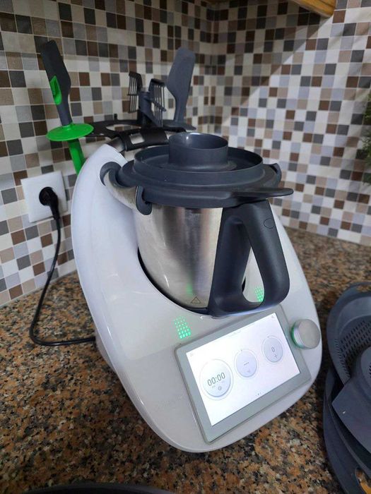 Bimby TM6: Faz o teu fogão sentir-se um objeto de museu