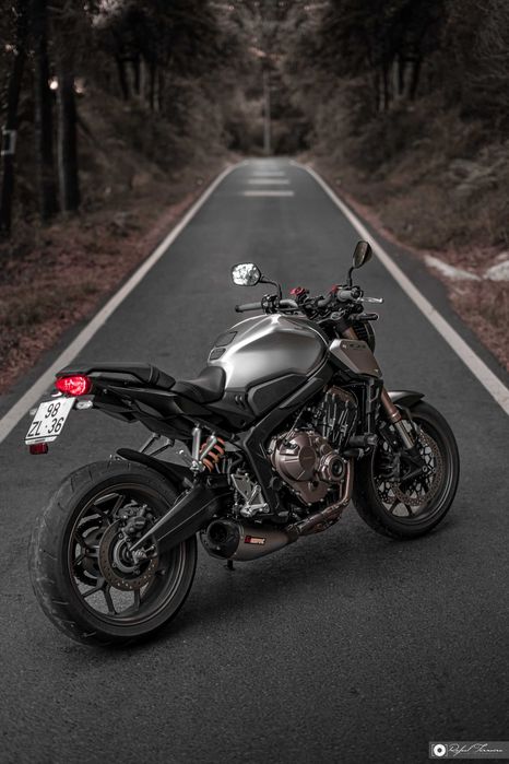 Honda CB650R | **AKRAPOVIC AVERBADO NO LIVRETE** | Full Extras | Impecável