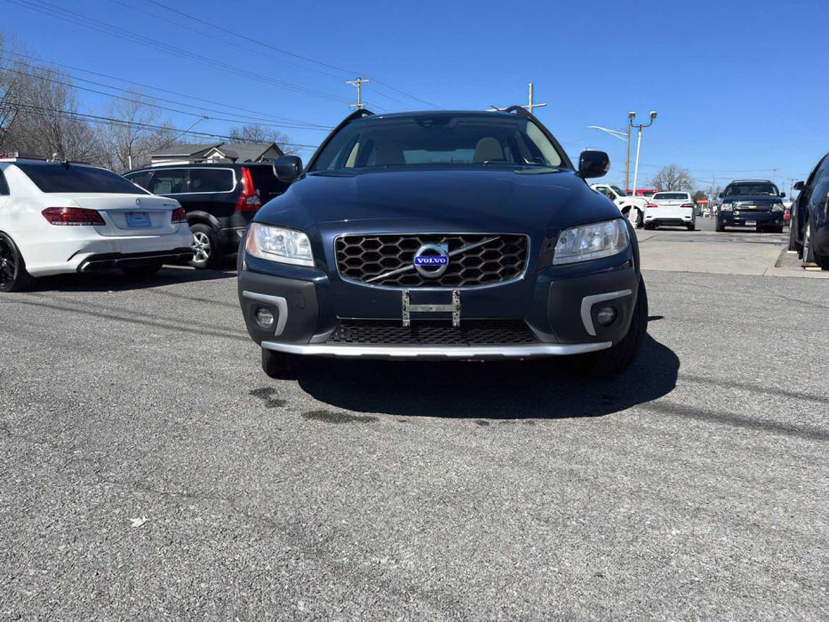 Volvo XC70 T6      2015