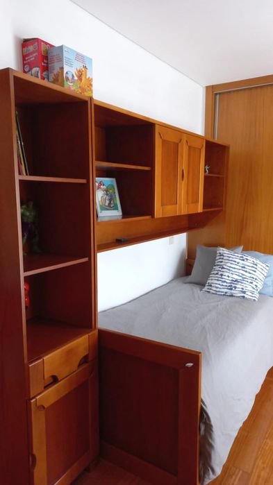 Mobília quarto em madeira de cerejeira