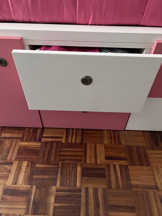 Cama solteiro com arrumaçao +  Colchão
