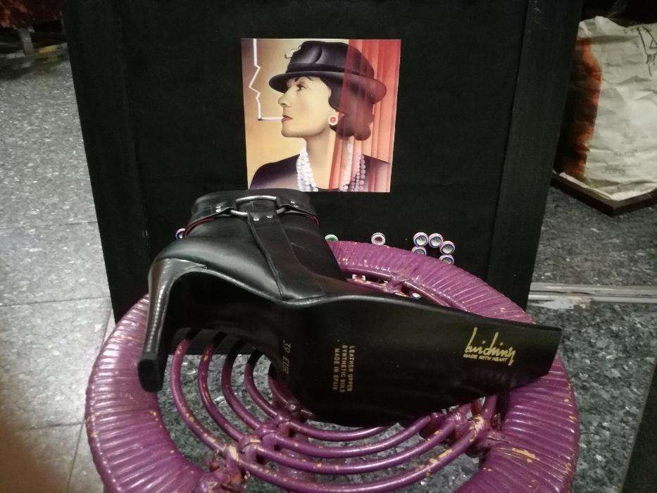 Botas pretas em pele Luichiny originais tam. 37,38,39