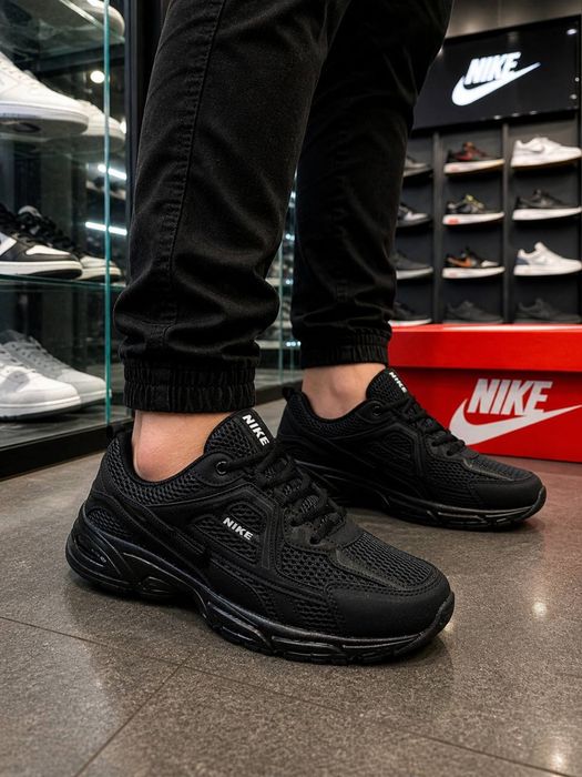 Трендовые красовки Nike Initiator найк на лето очень легкие дышащие красавки для мужчин черные кожаные кросовки найк инитиатор