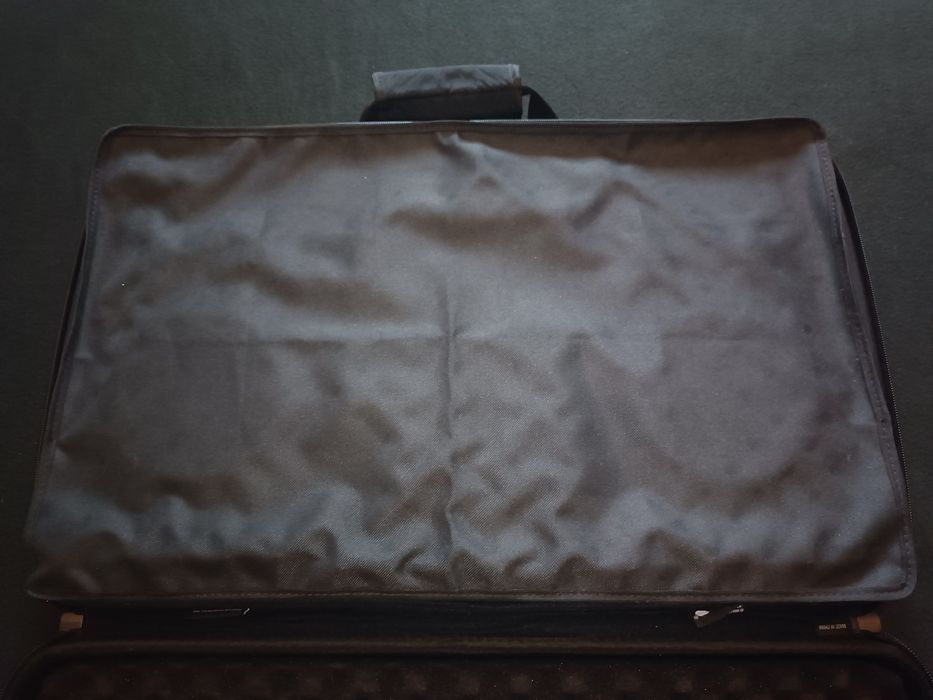 TRAKTOR KONTROL S4 MK3 (Refurbished)