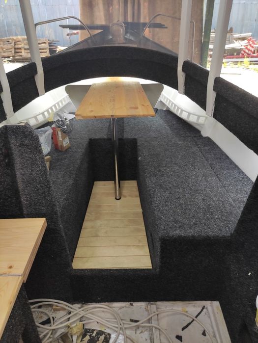 Катер каютный с лафетом