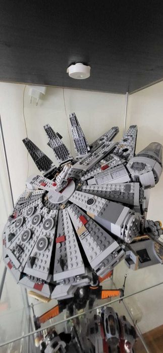 Vendo Sets de Lego Star Wars (Montados) e Capacetes Coleção P.Agostini