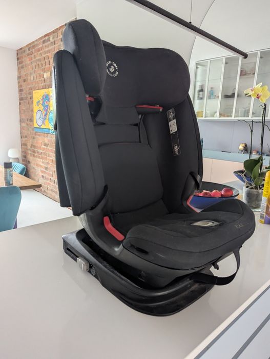 MAXI-COSI TITAN PRO z ISO. Twoje dziecko nie będzie chciało wysiadać!