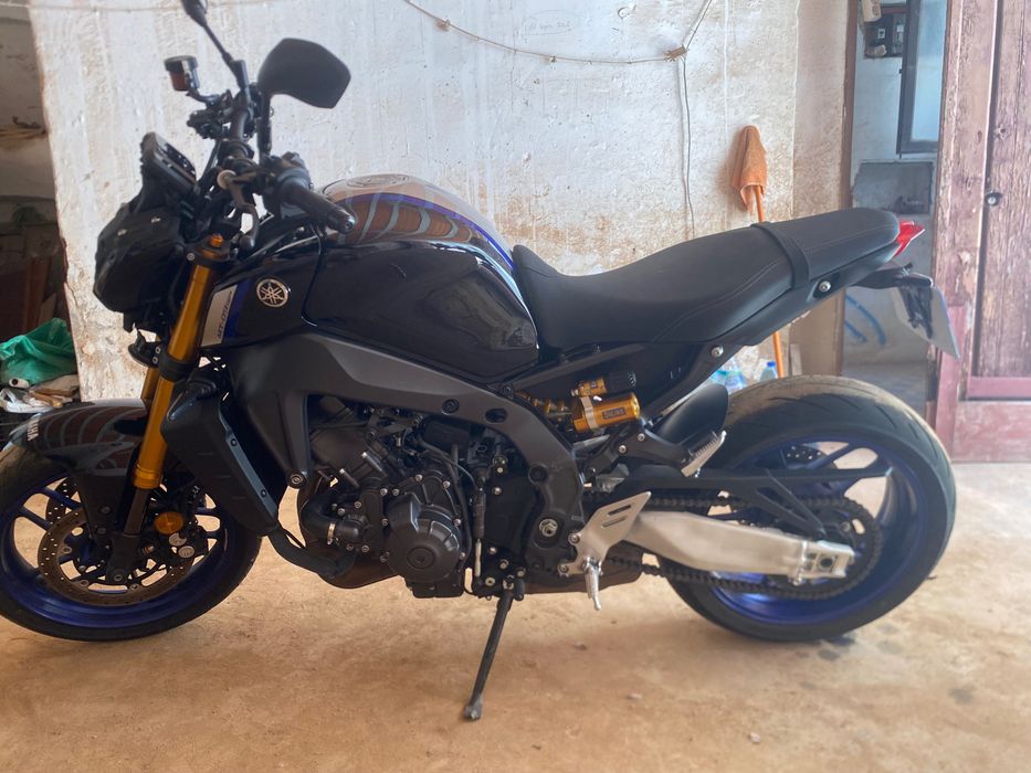Yamaha MT-09 SP como nova