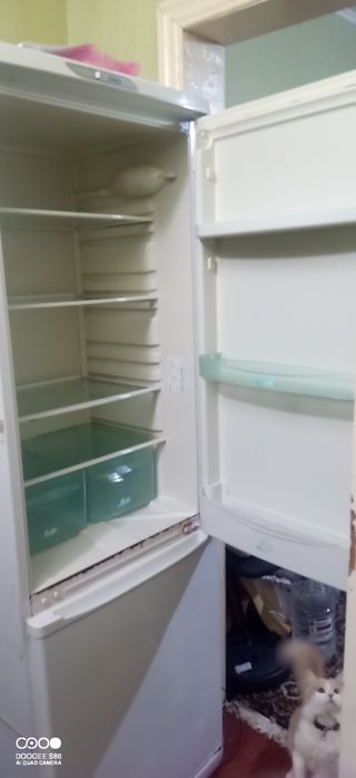 Продам холодильник холодильник Stinol rf 345a 008