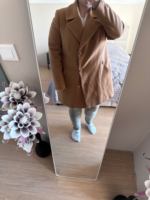 Płaszcz beżowy Adrianno