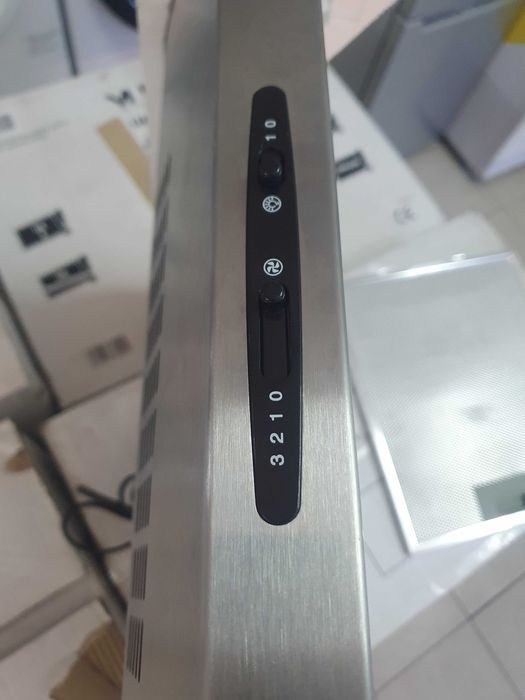 Exaustor de ar  para cozinha YUNA  NOVO