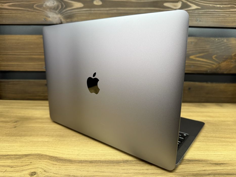 MacBook Air 2020 13,3” Retina M1/8 GB/512 Gb/89% Health