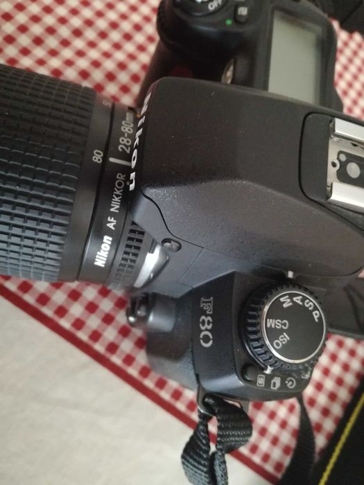 Vendo máquina fotográfica Nikon F80