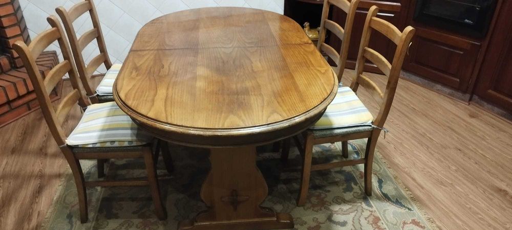 Mesa Extensivel Oval