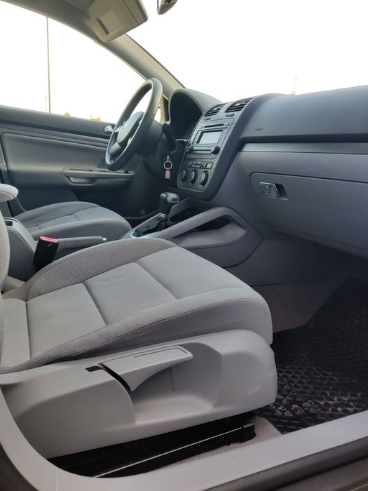 VW Golf 5  1.6MPI automatic