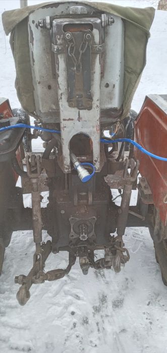 Продам трактор !!!