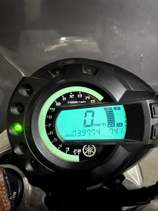 Yamaha FZ6 - 2004