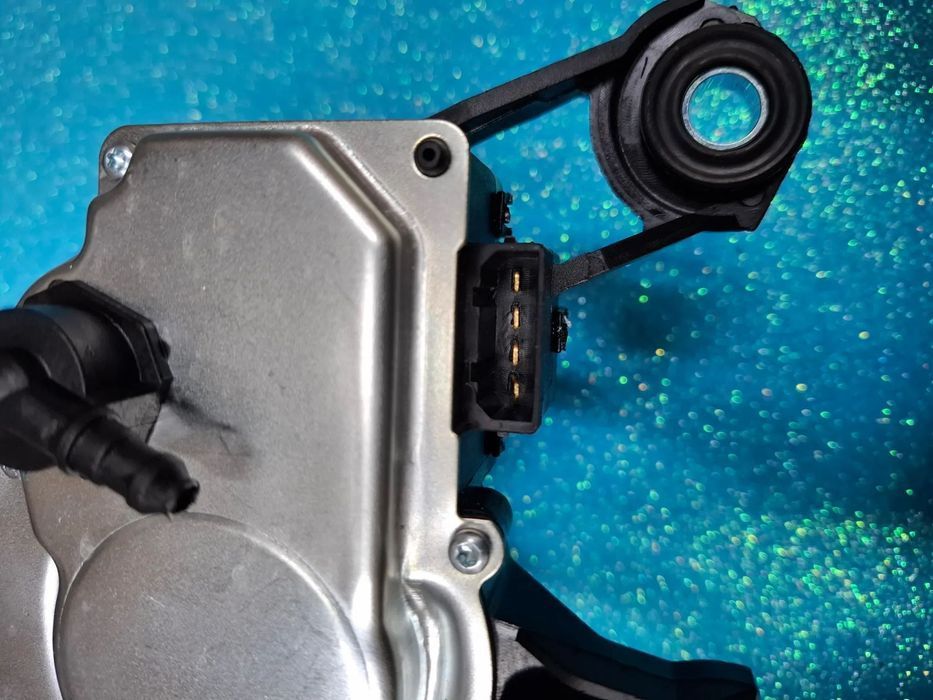 Kit limpa vidros escova + motor Audi A3 8P, A4 B6 B7 B8  NOVO