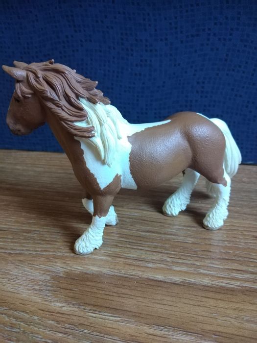 Koń schleich rasy shire