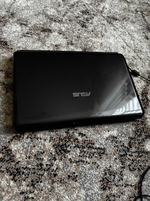 Ноутбук Asus K50IJ в ідеальному стані