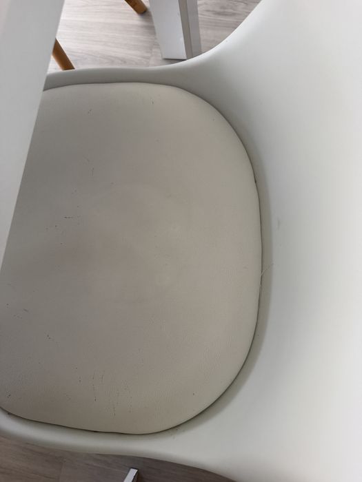 Mesa de sala branca