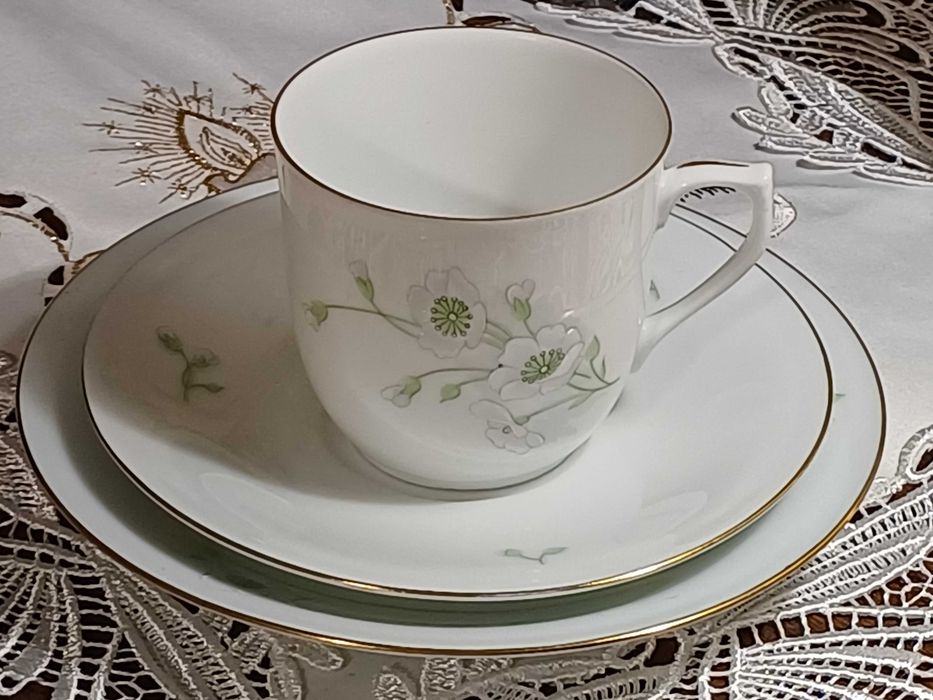 Zestaw śniadaniowy porcelana B&G Dania (P.743)
