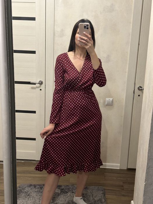 Сукні різних фасонів