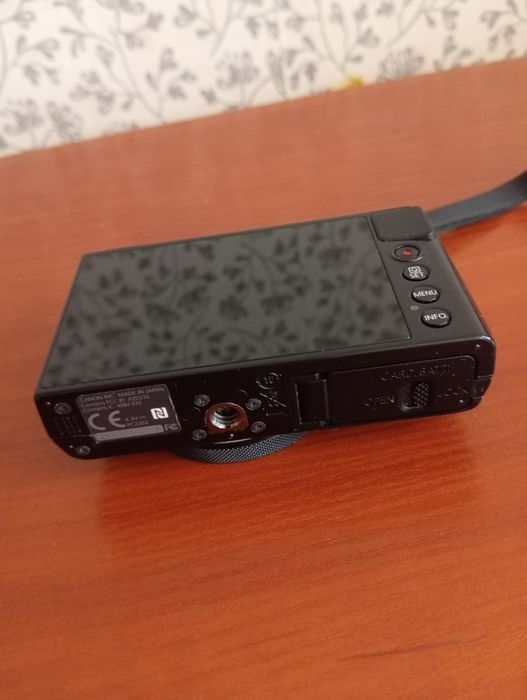 Продам цифровий фотоапарат Cenon G9x