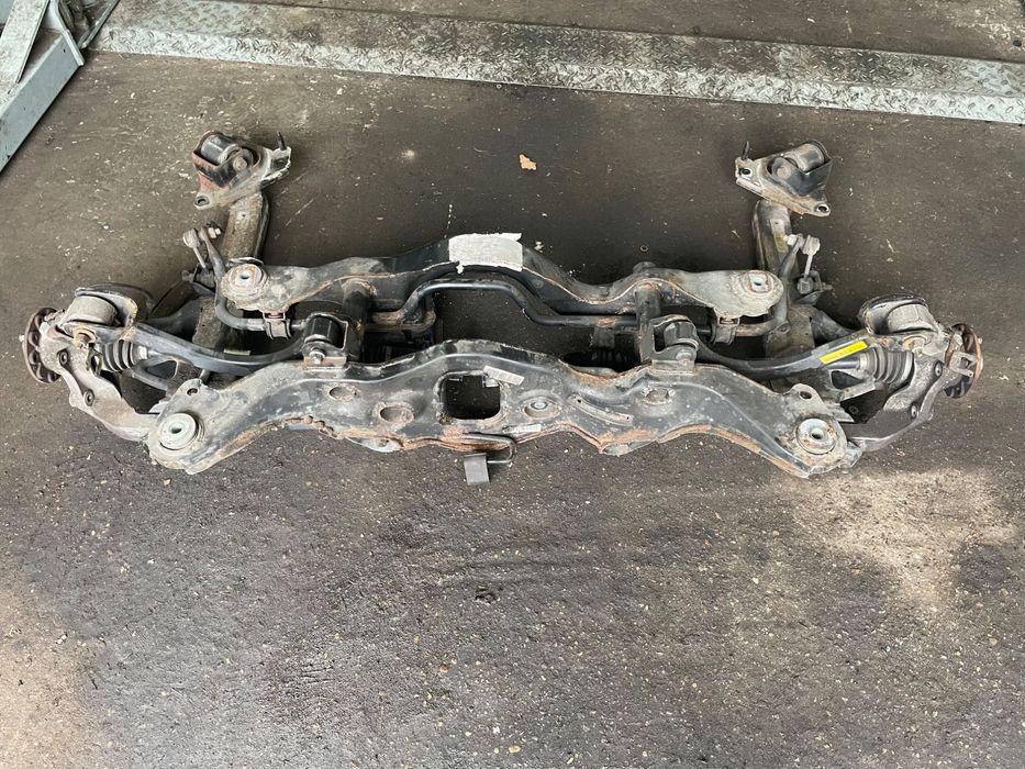 Zawieszenie tył belka wahacz sanki Alfa Romeo 159 Brera Q4 4x4