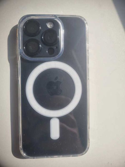 przezroczyste etui iPhone 15 Pro Clear Case.