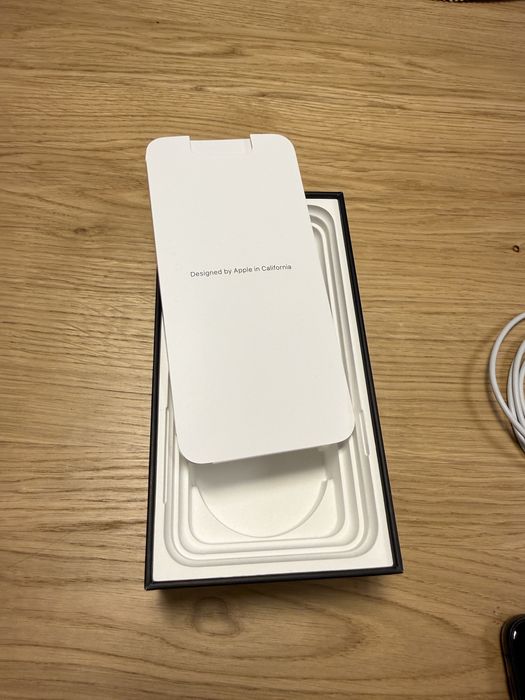 iPhone 11 Pro Max 64GB | Stan bdb | Komplet | Oryginalne pudełko + ładowarka