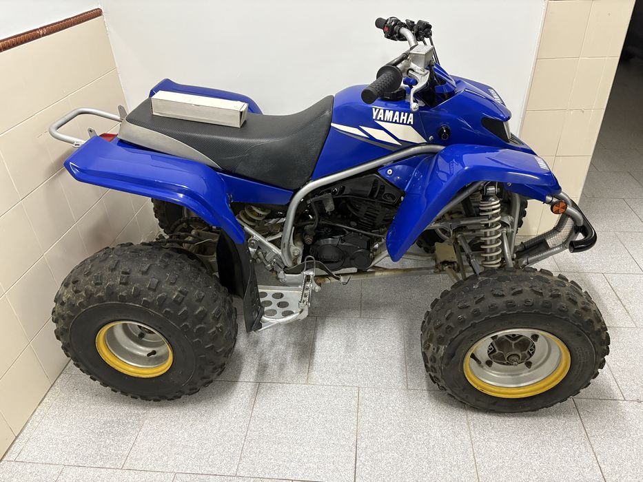 Moto 4 Yamaha 200 cc 2 tempos - 1 Dono - pneus Origem