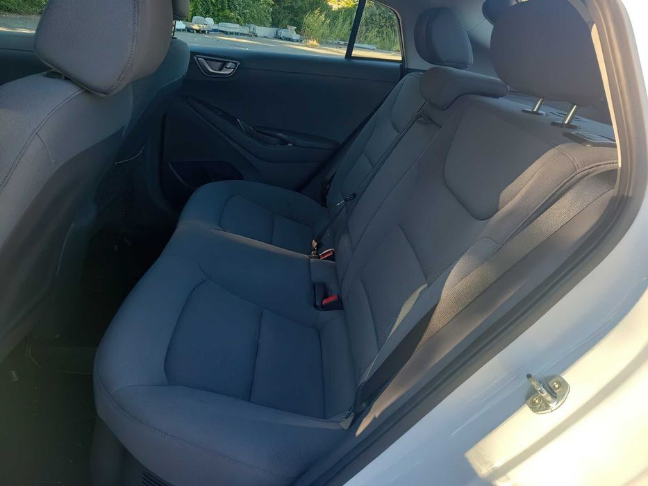 Hyundai Ioniq      2019