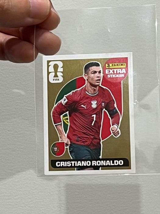 Ronaldo extra sticker gold