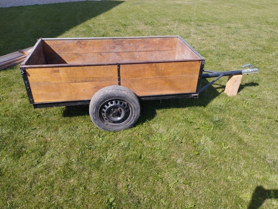 Przyczepka  dwukołowa  samoróbka