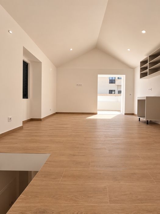 Moradia T2 - Baixa Faro ( nova)