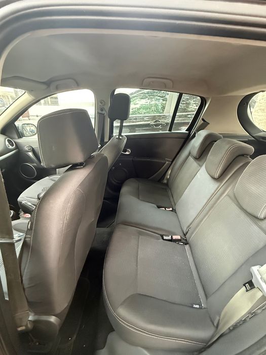 Renault clio 2010