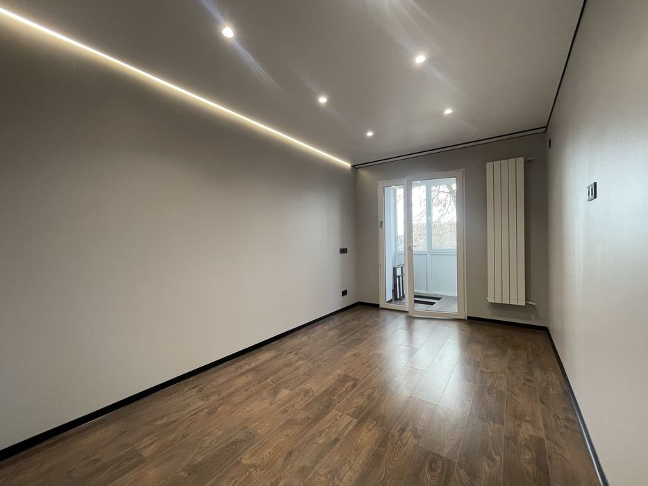 3 кім.квартира з Новим ремонтом Укомплектованою кухнею Панчішна ф-ка