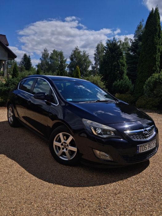 Opel astra J 1.7cdti 125km