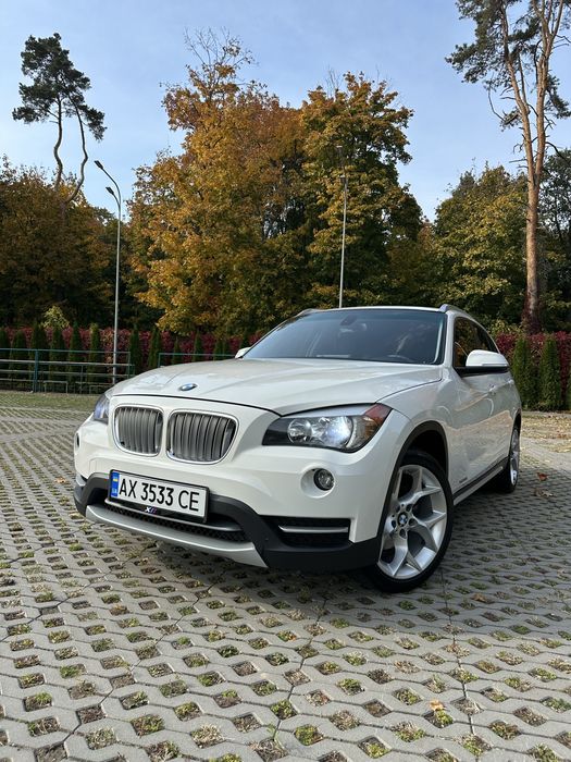 BMW X1 2013  E84 (FL) • 28i AT (245 к.c.) xDrive
