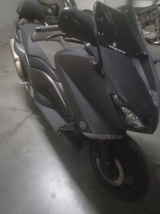 Yamaha T-max 530