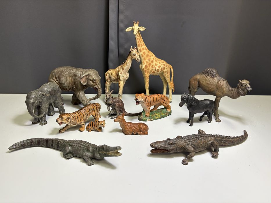 Продаются фигурки животных Elastolin