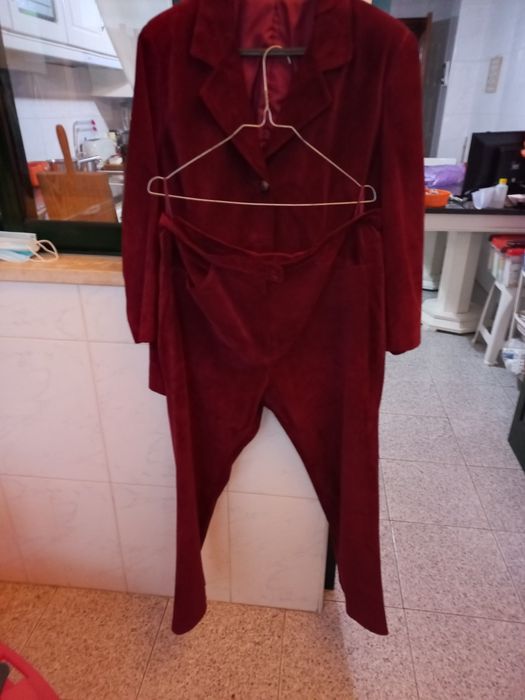 Casaco e calças em camurça