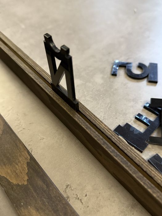 меню для кавʼярні з дерева