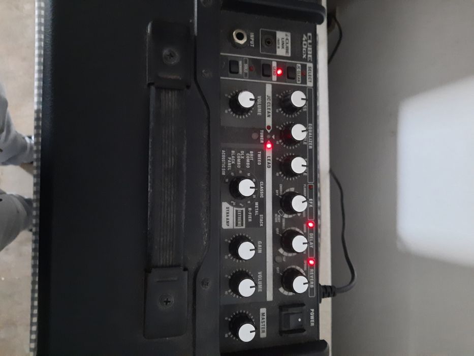 Roland Cube 30 como novo